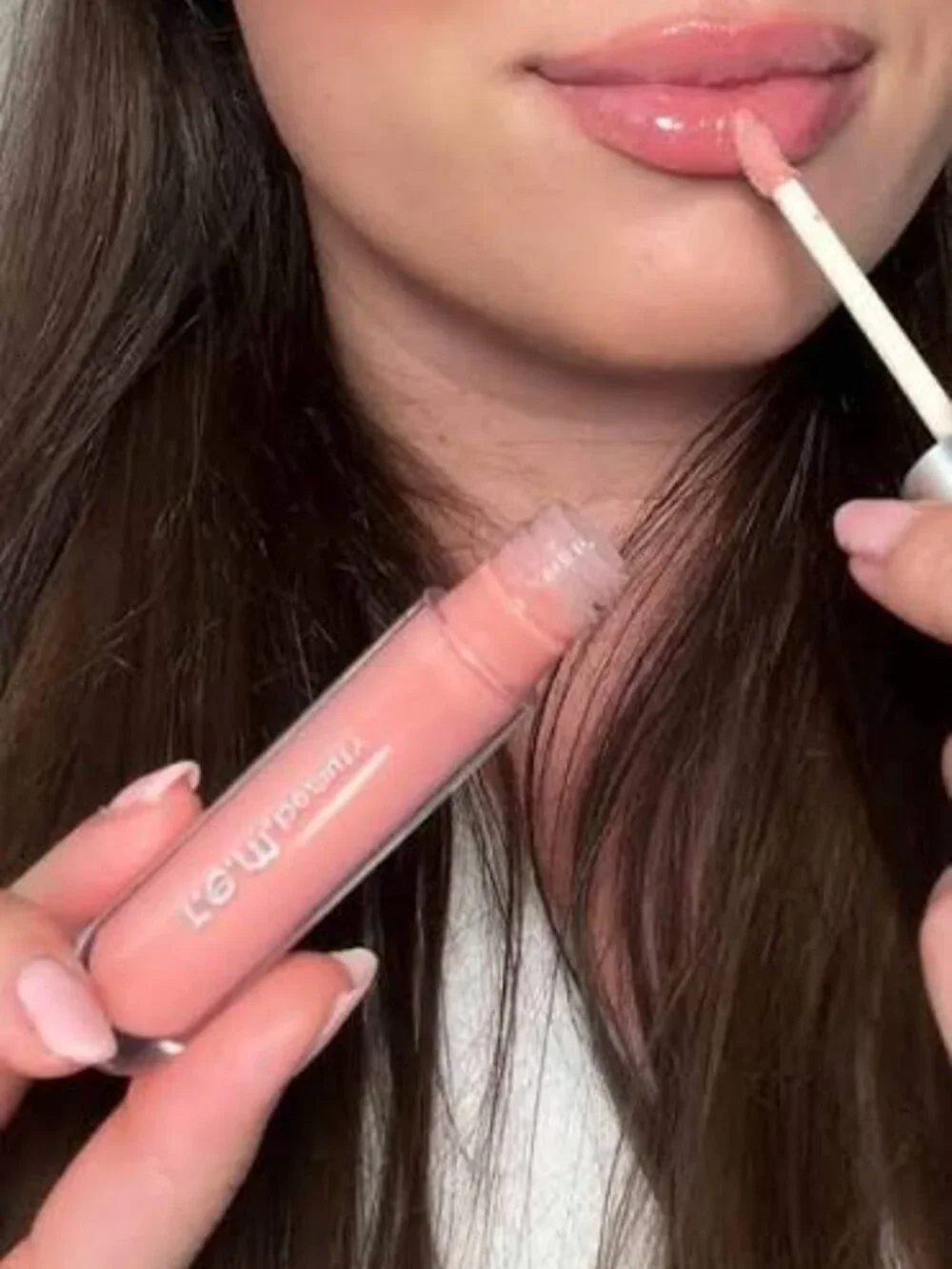 r.e.m. beauty Essential Drip Glossy Balm in Cosmo NEW